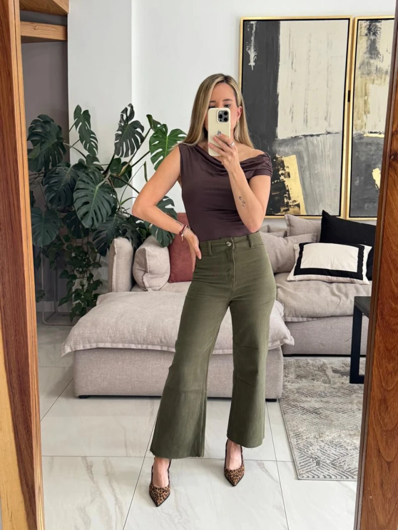 Jeans capri verde olivo