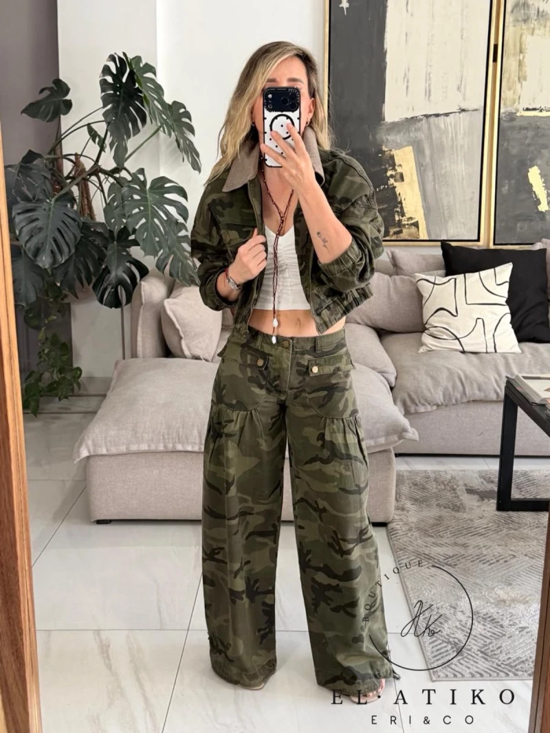 Jeans camuflaje con bolsas