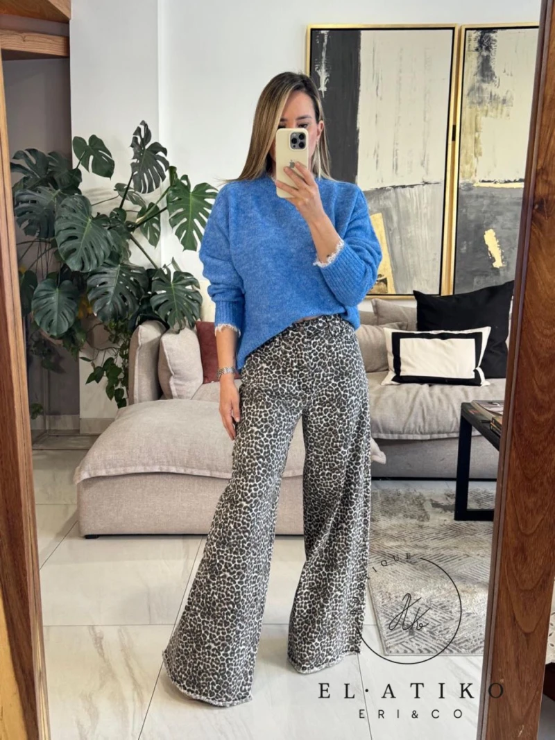 Suéter con detalles de encaje