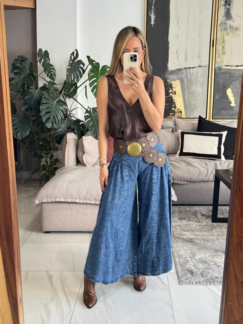 Jeans de mezclilla fluidos