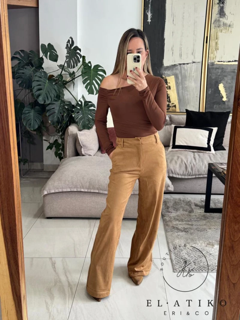 Pantalon camel de gamuza